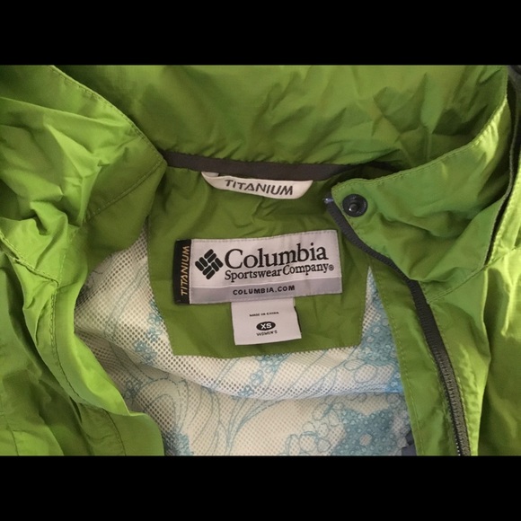 Columbia Titanium packable jacket - Picture 2 of 6
